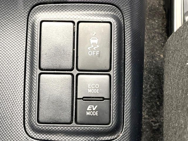 �y������h�~���u�z�ԗ��̉���������m����ƁA�����I�Ɏԗ��̐i�s������ۂ悤�Ɏԗ��𐧌䂵�܂��B�J�̓��ȂǊ���₷���H�ʏ󋵂ł����S�ȉ^�]���\�ł��B