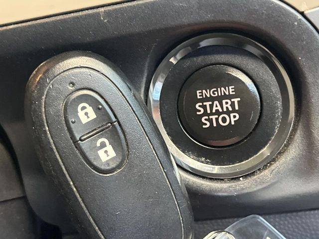 �y�L�[�t���[�V�X�e���z�J�o����|�P�b�g�ɓ��ꂽ�܂܂ł��h�A�̎{���E�������\�ȃX�}�[�g�L�[�𑕔��B�G���W���̃I���E�I�t�����J�M�����o���K�v����������Ƃ��Ă��֗��ł���