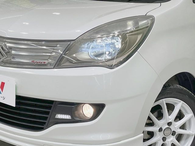 �yHID�w�b�h���C�g�z���V����ԑ��s�����ǍD�Ȏ��E���m�ۂ����S���ĉ^�]�ł��鍂�P�xHID�w�b�h���C�g�𑕔�!�_�����x�������A����d�͂��}�����Ă��܂��B