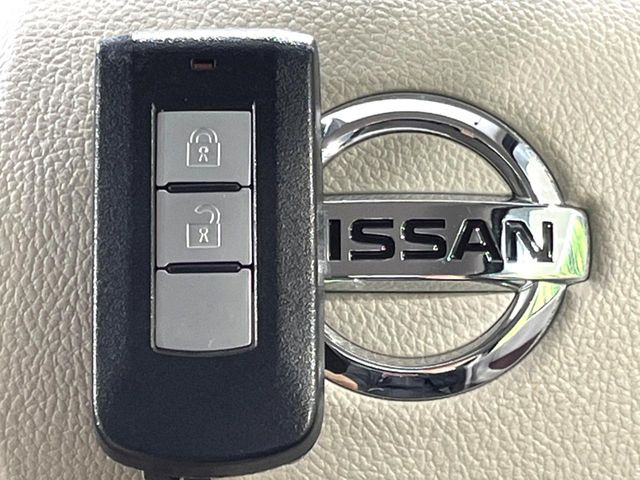 �y�C���e���W�F���g�L�[�z�J�o����|�P�b�g�ɓ��ꂽ�܂܂ł��h�A�̎{���E�������\�ȃX�}�[�g�L�[�𑕔��B�G���W���̃I���E�I�t�����J�M�����o���K�v����������Ƃ��Ă��֗��ł���