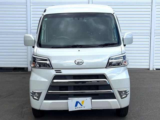 ���Ђł́A�S�ԁw�C�����Ȃ��x�̂��Ԃ̂ݎ�舵���Ă���܂��B��C�o�C���[�ɂ�錵�I�����d����̌�A���Ɍ�̎ԗ��`�F�b�N���s���A�l�N�X�e�[�W���F�肵�����i���Ȓ��ÎԂ����񋟂��Ă���܂��B