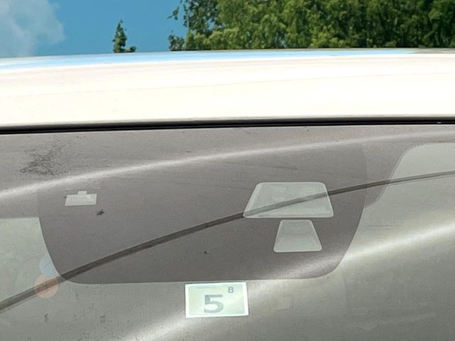 �y�X�}�[�g�V�e�B�u���[�L�T�|�[�g�z�ᑬ���s���ɑO���̎ԗ�����F�����A�Փ˂������Ȏ��͌x��ƃu���[�L�ŏՓˉ���Ɣ�Q�y�����A�V�X�g�B�����S�Ƀh���C�u�����y���݂��������܂��B