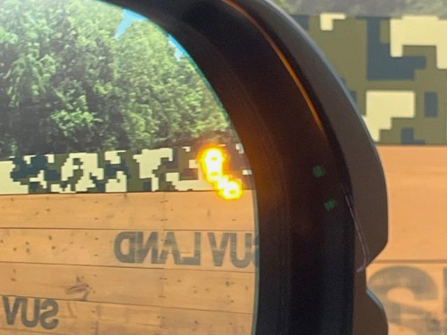 �y�u���C���h�X�|�b�g�C���t�H���[�V�����z���s���A�h�A�~���[�̎��p�ɂȂ�₷���ӏ��Ɍ㑱�Ԃ��ڋ߂���ƃT�C�h�~���[�t�߂Ɍx����\���A�h���C�o�[�ɒ��ӊ��N�����Ă���܂��B