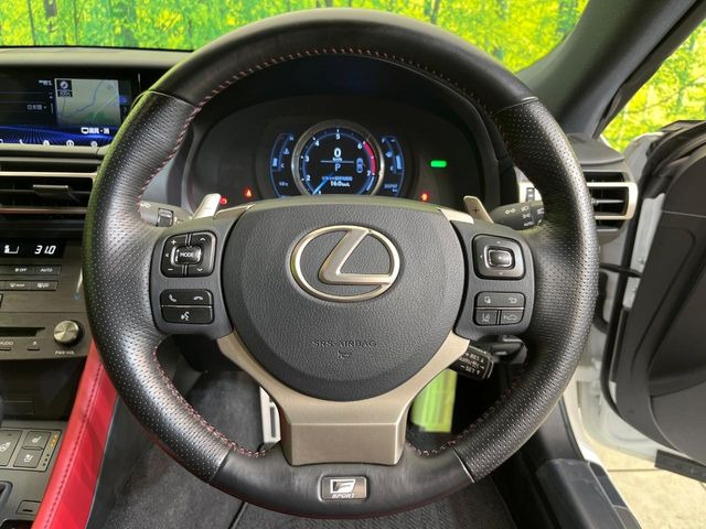 �y�����v�����X�e�A�����O�z�㎿�Ȋv���g�p���邱�ƂŁA��ɂ����������݂ƂĂ��^�]���₷���n���h���ł���