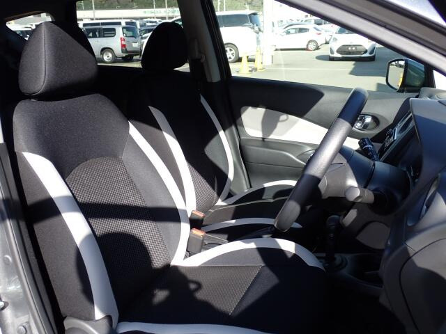 �t�����g�V�[�g�A��ԗǍD�ň��S�ł��B�傫�ȉ�����Ȃ����S�ł�