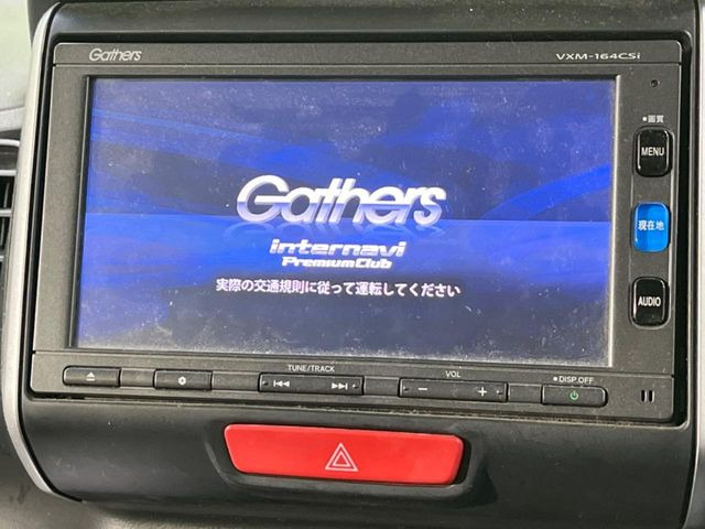 �y�����i�r�z�l�C�̏����i�r�𑕔����Ă���܂��B�i�r�̎g���₷���͂������A�I�[�f�B�I�@�\���[��!�L�����v�◷�s�͂������A�ʋ΂┃�����ȂǕ��i�̃h���C�u���y�����Ȃ�͂���