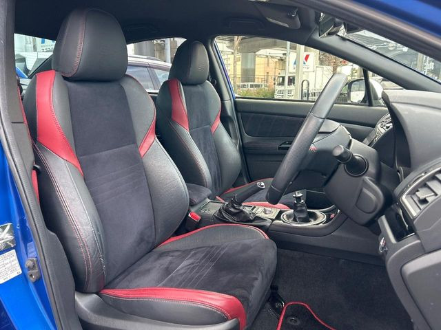 �y�n�[�t���U�[�V�[�g�z�������ƍ���S�n�𗼗������l�C�̃V�[�g���w�ʁE���ʂ̃t�@�u���b�N�f�ނ́A�ʋC���̗ǂ��⊊��ɂ����ɗD��Ă��܂��B�C���╞���ɍ��E���ꂸ���K�ɂ���肢�������܂��B