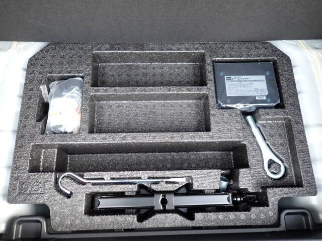 �p���N�C���L�b�g���t���Ă܂�.