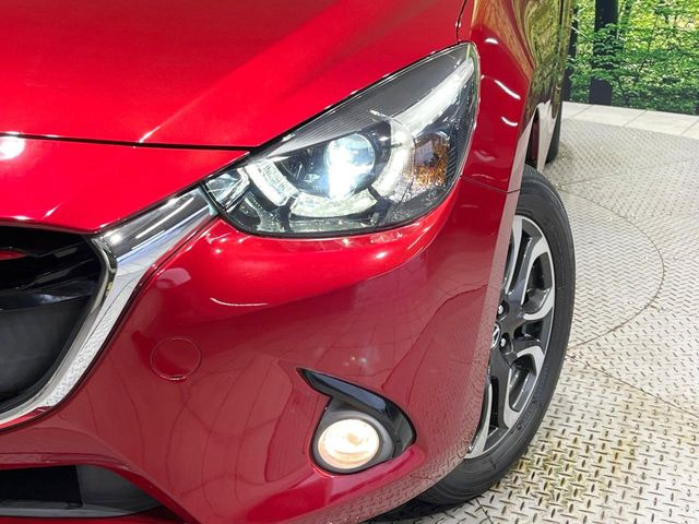 �yLED�w�b�h���C�g�z���V����ԑ��s�����ǍD�Ȏ��E���m�ۂ����S���ĉ^�]�ł��鍂�P�xLED�w�b�h���C�g�𑕔�!�_�����x�������A����d�͂��}�����Ă��܂��B