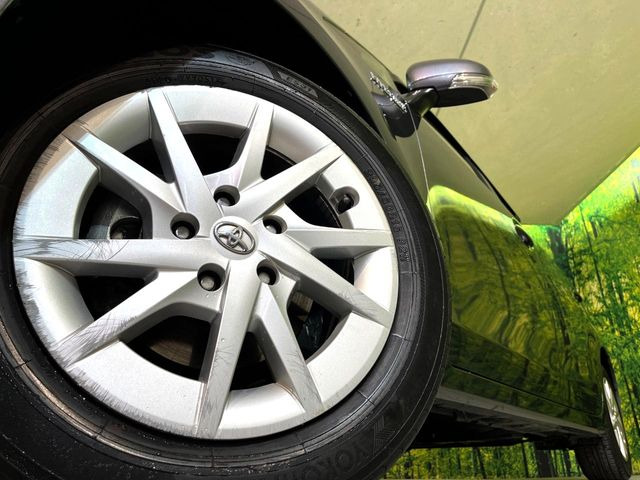 �y����16�C���`�A���~�z�C�[���z�O�ςɃ}�b�`���������A���~�z�C�[���𑕒����Ă���܂��B�e��ЊO�A���~�z�C�[����A�X�^�b�h���X�^�C�����戵�����Ă���܂��B���񂲑��k����������