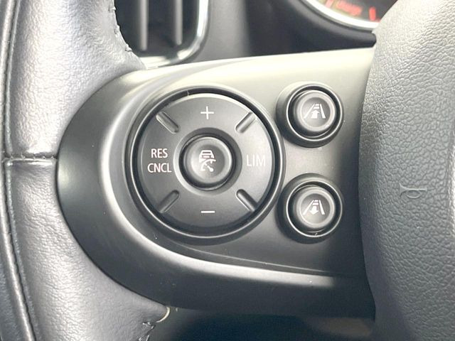 �����[�_�[�N���[�Y�R���g���[��:�O�̎ԂƂ̎Ԋԋ��������ɂƂ�A��葬�x�Ŏ������s���Ă���鎟����̃N���[�Y�R���g���[��!��ɍ������H�⎩���Ԑ�p���H�Ŏg�p����֗��ȋ@�\�ł�!