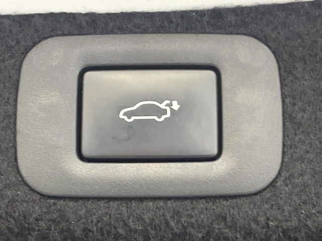 �y�p���[�o�b�N�h�A�z�X�}�[�g�L�[��^�]�Ȃ̃{�^�������������Ń��A�Q�[�g�������ŊJ���܂�!�ו��������Ă��鎞��A�����ʒu�ɂ���o�b�N�h�A��߂�ۂɕ֗��ȋ@�\�ł���