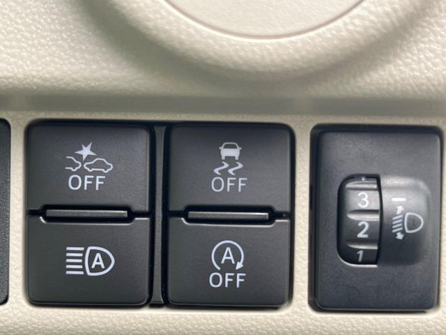 �y�X�}�[�g�A�V�X�g�z���s���ɑO���̎ԗ�����F�����A�Փ˂������Ȏ��͌x��ƃu���[�L�ŏՓˉ���Ɣ�Q�y�����A�V�X�g�B�����S�Ƀh���C�u�����y���݂��������܂��B