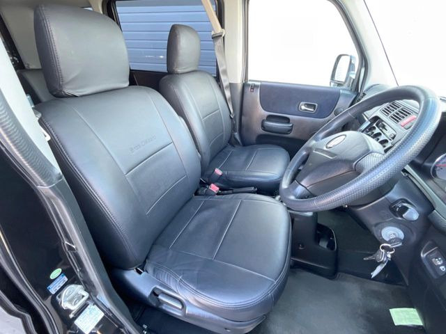 �^�]�Ȃ܂��ɂ͏\���ȃX�y�[�X������A�啿�ȕ��ł��������^�]���Ă�����������ł��B