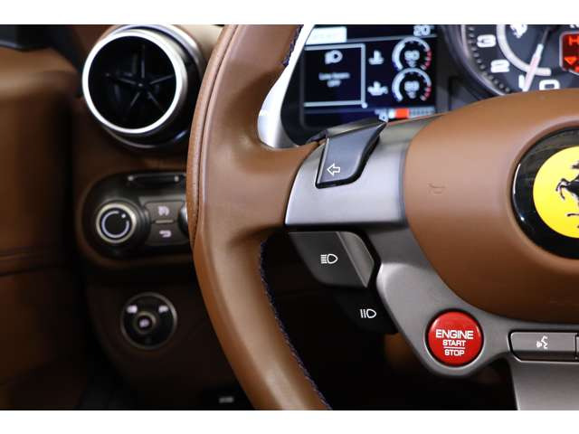 �w��ЂƂŊ��\�I�Ȍۓ����Ăъo�܂��G���W���X�^�[�g�{�^���B�u���ɖڊo�߂�p���[���A�D��ŗ͋����h���C�u�����o���܂��B