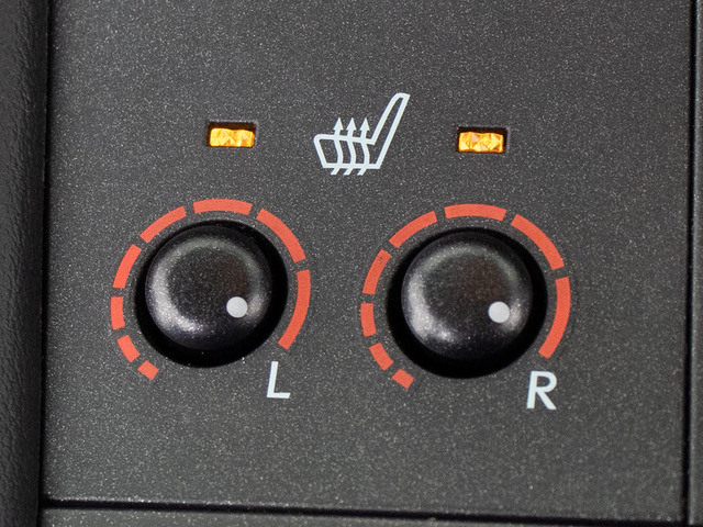 �����K�V�[�g�q�[�^�[�𑕔����Ă��܂�!�����ԂȂ�ł͂̑����ł�!�V�[�g���g�܂�@�\!�����~�����K�ɂ���Ԓ����܂���!!