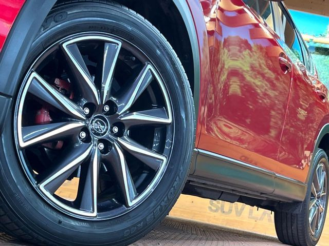 �y����19�C���`�A���~�z�C�[���z�O�ςɃ}�b�`���������A���~�z�C�[���𑕒����Ă���܂��B�e��ЊO�A���~�z�C�[����A�X�^�b�h���X�^�C�����戵�����Ă���܂��B���񂲑��k����������