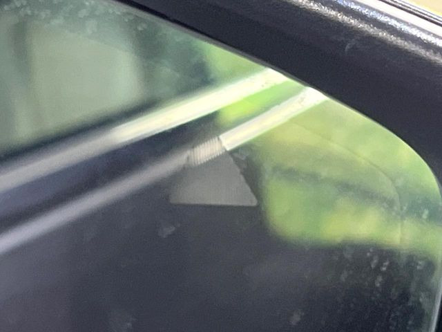 �y�u���C���h�X�|�b�g���j�^�����O�z���s���A�h�A�~���[�̎��p�ɂȂ�₷���ӏ��Ɍ㑱�Ԃ��ڋ߂���ƃT�C�h�~���[�t�߂Ɍx����\���A�h���C�o�[�ɒ��ӊ��N�����Ă���܂��B