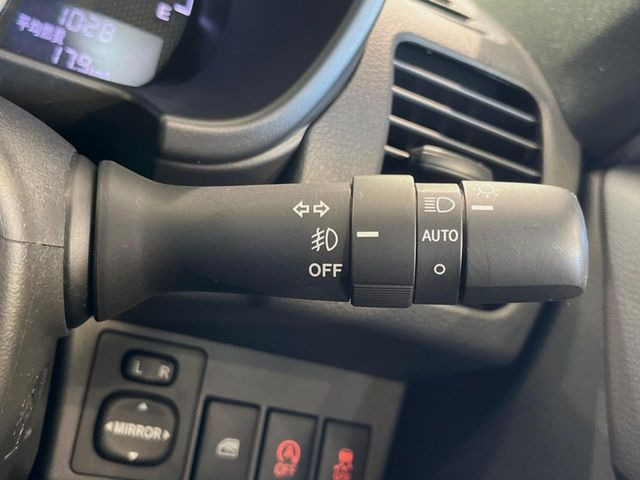 �y�I�[�g���C�g�z����̖��邳�ɉ����Ď����Ńw�b�h���C�g�̓_���E�������ł���@�\�ł�!���C�g�̕t���Y��E�����Y��Ȃǂ������Ȃ�A�J�̓���[���̑��s�����S!�g���l���ʉߎ����֗��ł��ˁ�