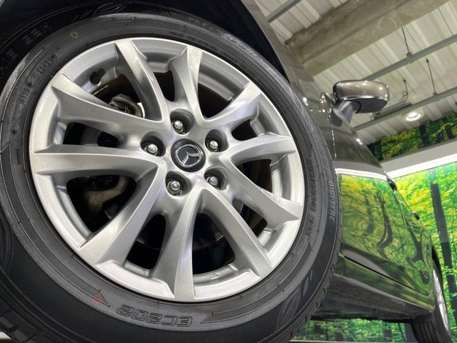 �y����16�C���`�A���~�z�C�[���z�O�ςɃ}�b�`���������A���~�z�C�[���𑕒����Ă���܂��B�e��ЊO�A���~�z�C�[����A�X�^�b�h���X�^�C�����戵�����Ă���܂��B���񂲑��k����������