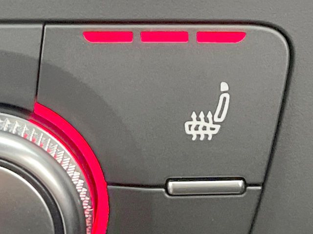 ���S�ȃV�[�g�q�[�^�[:���������ӂ�郌�U�[�V�[�g�ɁA�O�ȁE��ȂɃV�[�g�q�[�^�[�𓋍ڂ��Ă���܂��B