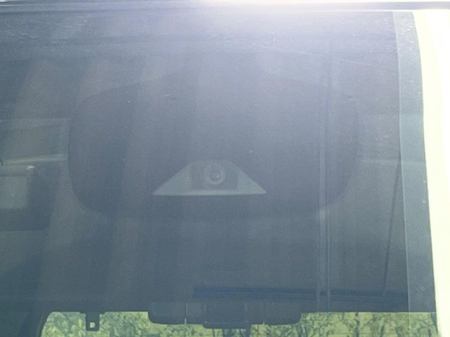 �y�G�}�[�W�F���V�[�u���[�L�z���s���ɑO���̎ԗ�����F�����A�Փ˂������Ȏ��͌x��ƃu���[�L�ŏՓˉ���Ɣ�Q�y�����A�V�X�g�B�����S�Ƀh���C�u�����y���݂��������܂��B