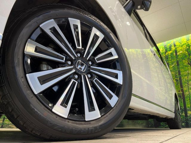 �y����17�C���`�A���~�z�C�[���z�O�ςɃ}�b�`���������A���~�z�C�[���𑕒����Ă���܂��B�e��ЊO�A���~�z�C�[����A�X�^�b�h���X�^�C�����戵�����Ă���܂��B���񂲑��k����������