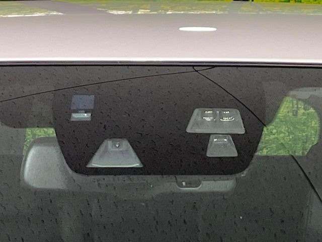 �y�X�}�[�g�V�e�B�u���[�L�T�|�[�g�z�ᑬ���s���ɑO���̎ԗ�����F�����A�Փ˂������Ȏ��͌x��ƃu���[�L�ŏՓˉ���Ɣ�Q�y�����A�V�X�g�B�����S�Ƀh���C�u�����y���݂��������܂��B