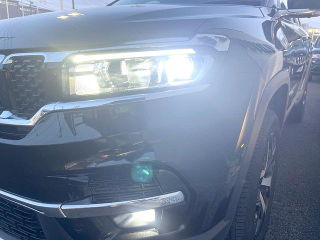 ��LED�w�b�h���C�g:��ԑ��s�����ǍD�Ȏ��E���m�ۂ����S���ĉ^�]�ł��鍂�P�xLED�w�b�h���C�g�𑕔�!�_�����x�������A����d�͂��}�����Ă��܂��B