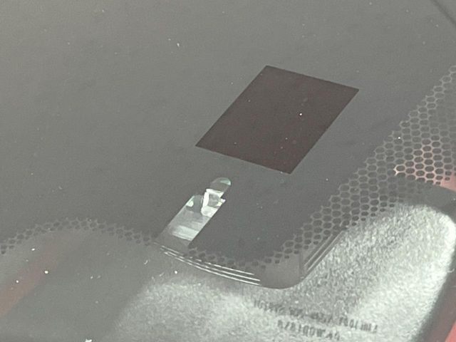 �y�Z�[�t�e�B�V�X�e���v���X�z���s���ɑO���̎ԗ�����F�����A�Փ˂������Ȏ��͌x��ƃu���[�L�ŏՓˉ���Ɣ�Q�y�����A�V�X�g�B�����S�Ƀh���C�u�����y���݂��������܂��B