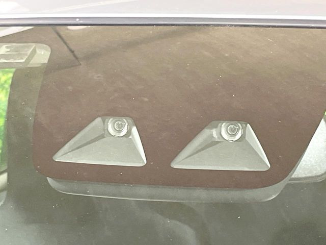 �y�X�}�[�g�A�V�X�g�z���s���ɑO���̎ԗ�����F�����A�Փ˂������Ȏ��͌x��ƃu���[�L�ŏՓˉ���Ɣ�Q�y�����A�V�X�g�B�����S�Ƀh���C�u�����y���݂��������܂��B