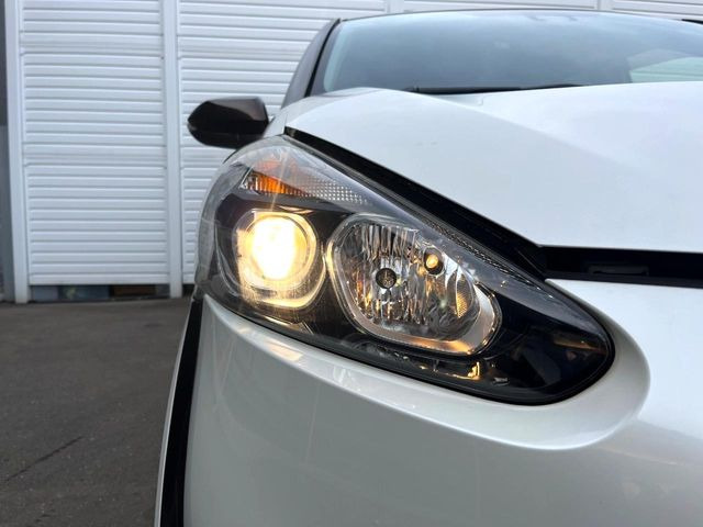 �yHID�w�b�h���C�g�z���ɖ��邭�O�����Ƃ炵�Ă����̂ŁA���V����Ԃ̑��s�������E�ǍD�ň��S���Ă���肢�������܂��B