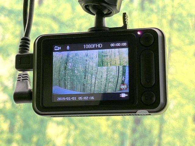 �y�h���C�u���R�[�_�[�z���S�E���S�ȃJ�[���C�t�ɕK�{�̃h���C�u���R�[�_�[�𑕔�!���s���͂������A������^�]�⎖�̂ɑ��������ۂ̏󋵂��f���ŋL�^���A����̃��X�N�ɔ����܂��B