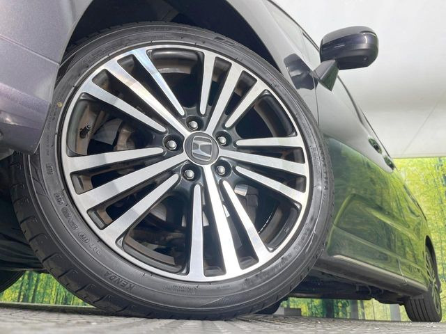 �y�����A���~�z�C�[���z�O�ςɃ}�b�`���������A���~�z�C�[���𑕒����Ă���܂��B�e��ЊO�A���~�z�C�[����A�X�^�b�h���X�^�C�����戵�����Ă���܂��B���񂲑��k����������