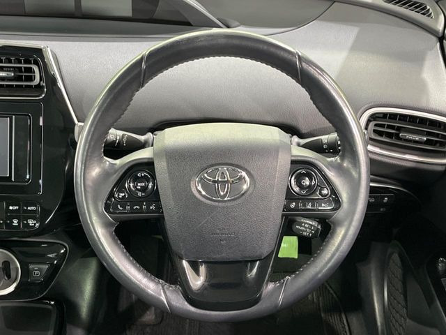 �y�����v�����X�e�A�����O�z�㎿�Ȋv���g�p���邱�ƂŁA��ɂ����������݂ƂĂ��^�]���₷���n���h���ł���