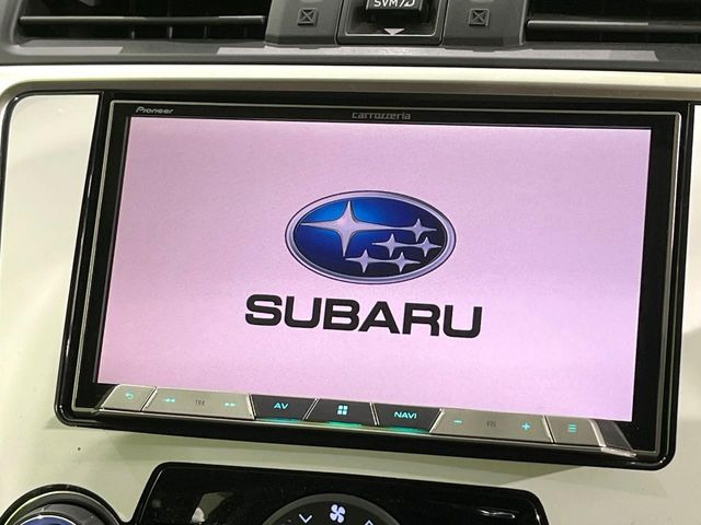 �y�����i�r�z�l�C�̏����i�r�𑕔����Ă���܂��B�i�r�̎g���₷���͂������A�I�[�f�B�I�@�\���[��!�L�����v�◷�s�͂������A�ʋ΂┃�����ȂǕ��i�̃h���C�u���y�����Ȃ�͂���