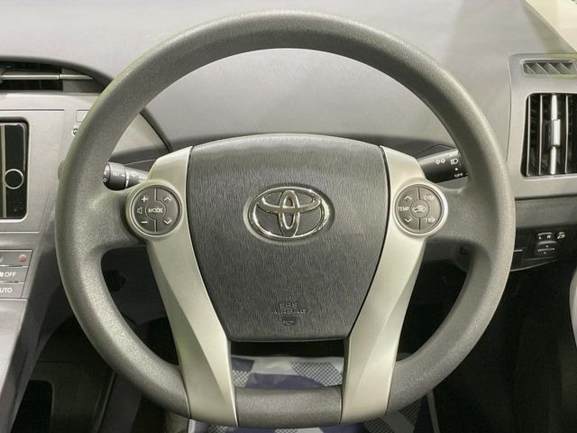 �y�X�e�A�����O�X�C�b�`�z�^�]���A�O������ڐ������炷���ƂȂ��A�I�[�f�B�I���̑��삪�\�ȕ֗��@�\!���S&���K�ȃh���C�u�����o���Ă���܂���