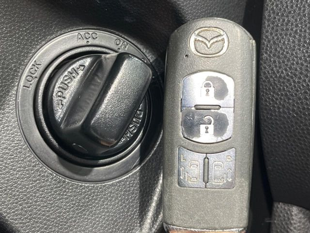 �y�A�h�o���X�g�L�[�z�J�o����|�P�b�g�ɓ��ꂽ�܂܂ł��h�A�̎{���E�������\�ȃX�}�[�g�L�[�𑕔��B�G���W���̃I���E�I�t�����J�M�����o���K�v����������Ƃ��Ă��֗��ł���