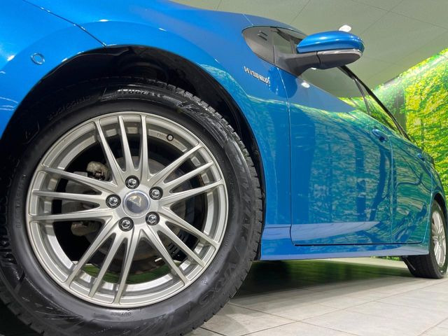 �y16�C���`�A���~�z�C�[���z�O�ςɃ}�b�`�����A���~�z�C�[���𑕒����Ă���܂��B�e��A���~�z�C�[����A�X�^�b�h���X�^�C�����戵�����Ă���܂��B���񂲑��k����������