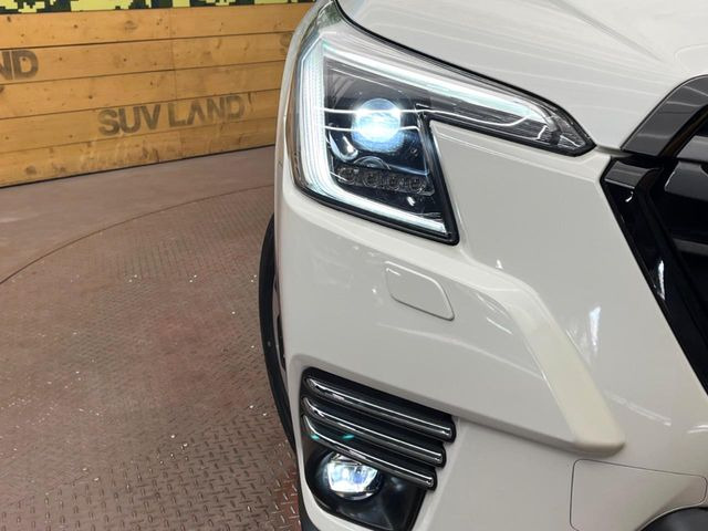 �y�X�e�A�����O�A��LED�w�b�h���C�g�z���V����ԑ��s�����ǍD�Ȏ��E���m�ۂ����S���ĉ^�]�ł��鍂�P�xLED�w�b�h���C�g�𑕔�!�_�����x�������A����d�͂��}�����Ă��܂��B