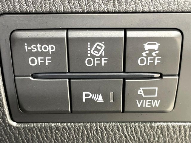 �y�X�}�[�g�V�e�B�u���[�L�T�|�[�g�z�ᑬ���s���ɑO���̎ԗ�����F�����A�Փ˂������Ȏ��͌x��ƃu���[�L�ŏՓˉ���Ɣ�Q�y�����A�V�X�g�B�����S�Ƀh���C�u�����y���݂��������܂��B