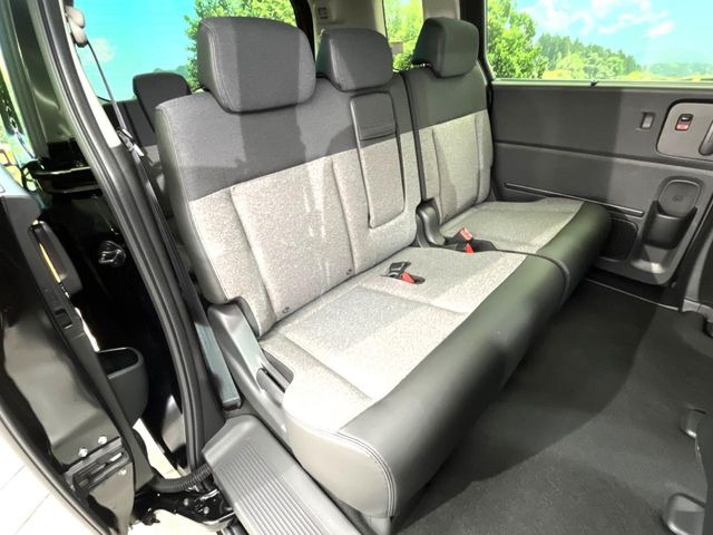 ���i���ȃI���W�i���t���A�}�b�g���I�v�V�����ɂĂ��p�ӂ��Ă���܂��B���D���ȃf�U�C����J���[�����Ԃɍ��킹�đI��ł����������Ƃ��ł��܂���