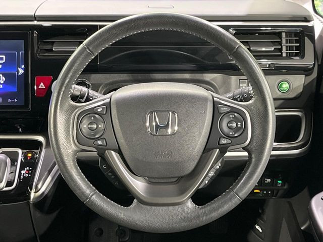 �y�����v�����X�e�A�����O�z�㎿�Ȋv���g�p���邱�ƂŁA��ɂ����������݂ƂĂ��^�]���₷���n���h���ł���