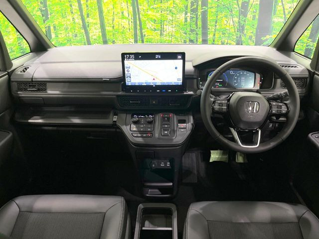 ステップワゴン2.0 e:HEV スパーダ