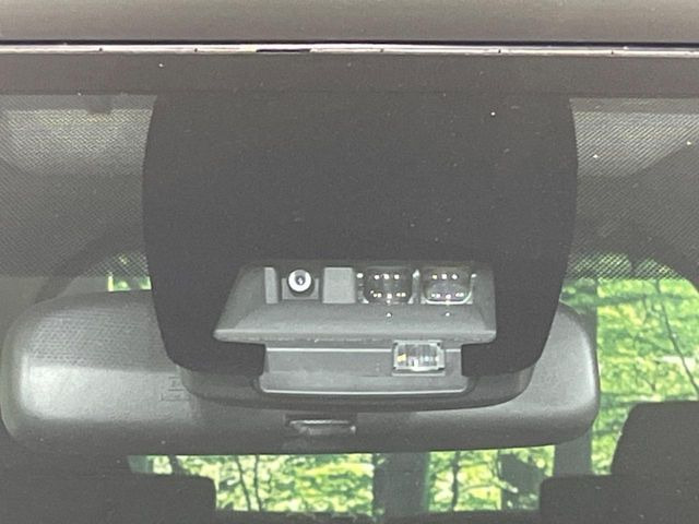 �y�v���N���b�V���Z�[�t�e�B�z�O���̎ԗ��������m���A�Փ˂������Ȏ��͌x��Œ��ӂ𑣂��A�u���[�L�𓥂ޗ͂��T�|�[�g�B�u���[�L�𓥂߂Ȃ������ꍇ�͏Փ˔�Q�y���u���[�L���쓮�A�Փˉ�����T�|�[�g���܂��B