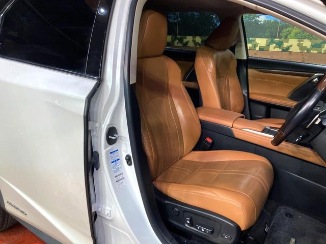 �^�]�ȃV�[�g���͎g�p�������Ȃ��A�ǍD�ȏ�ԂƂȂ��Ă��܂��B���J�Ɏg���Ă������Ƃ��悭�킩��܂��ˁB