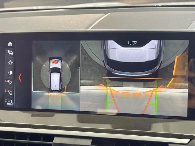 ���p�m���~�b�N�r���[���j�^�[:��p�̃J�����ɂ��A�ォ�猩���낵���悤�Ȏ��_��360�x�N���}�̎��͂��m�F���邱�Ƃ��ł��܂������p�������m�F���₷���A�����ꏊ�ł̐؂�Ԃ��⒓�Ԃ��X���[�Y�ɍs���܂��B