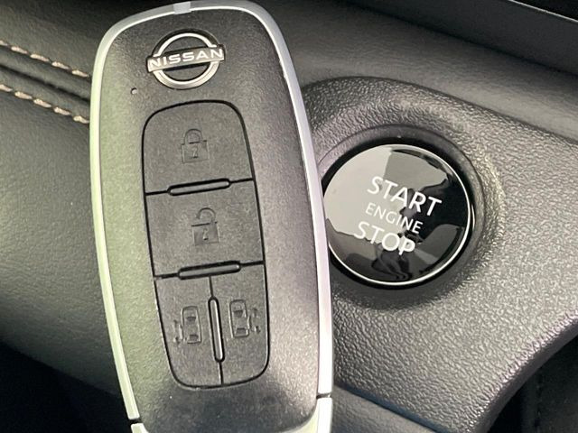 �y�C���e���W�F���g�L�[�z�J�o����|�P�b�g�ɓ��ꂽ�܂܂ł��h�A�̎{���E�������\�ȃX�}�[�g�L�[�𑕔��B�G���W���̃I���E�I�t�����J�M�����o���K�v����������Ƃ��Ă��֗��ł���