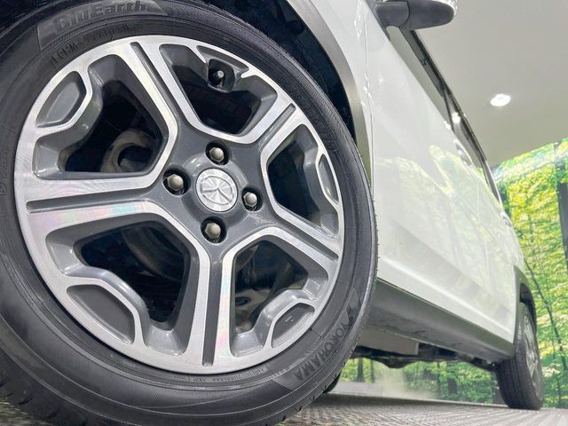 �y15�C���`�A���~�z�C�[���z�O�ςɃ}�b�`�����A���~�z�C�[���𑕒����Ă���܂��B�e��A���~�z�C�[����A�X�^�b�h���X�^�C�����戵�����Ă���܂��B���񂲑��k����������