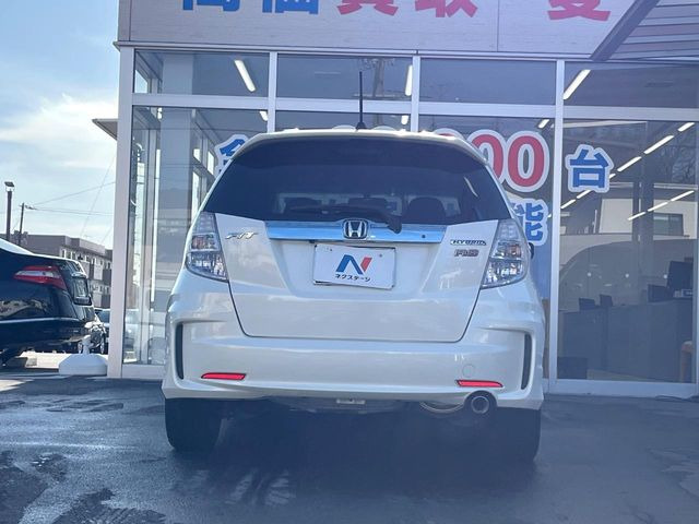 ���S�̍Œ�10�N�E���s�������ۏ�(�L��)�����p�ӁB�ۏؓ��e���[���͂������A�����_��&�I�C��������A�N�����x�̑S���E24���ԃ��[�h�T�[�r�X���t�т���Ă���܂��̂ł����S�������B